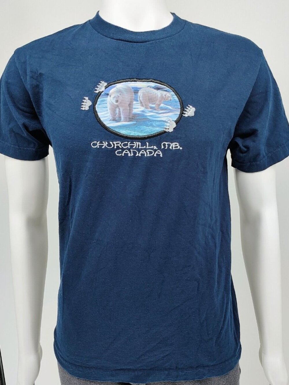 Made in Canada Churchill, Manitoba Polar Bears Embroidered Graphic T-Shirt (M)